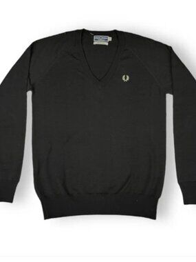 New Fred Perry Women's Classic V-Neck Sweater In Black